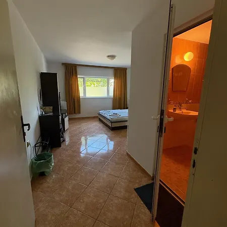 Pensjonat Sarievi 2*